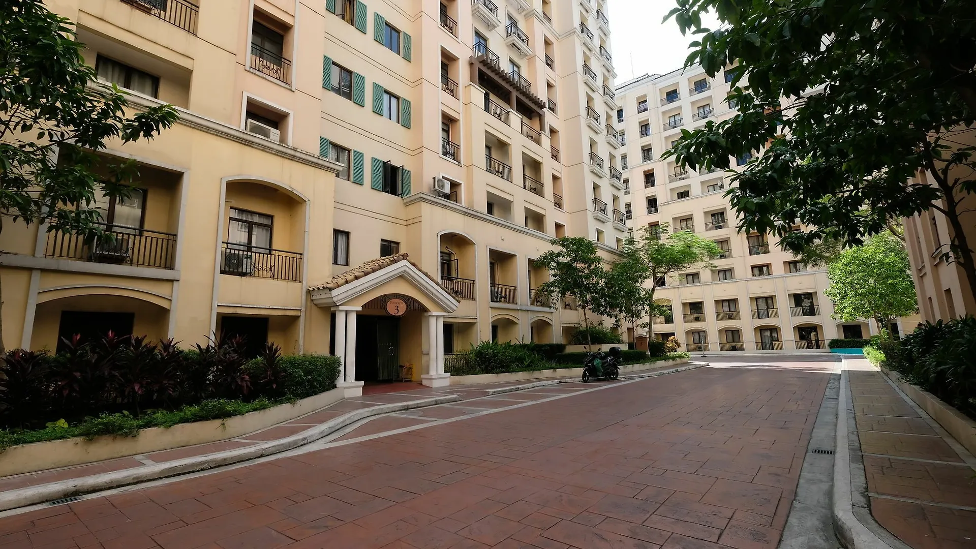 Pinecrest Residential Resort By Stayhome Asia Pasay
